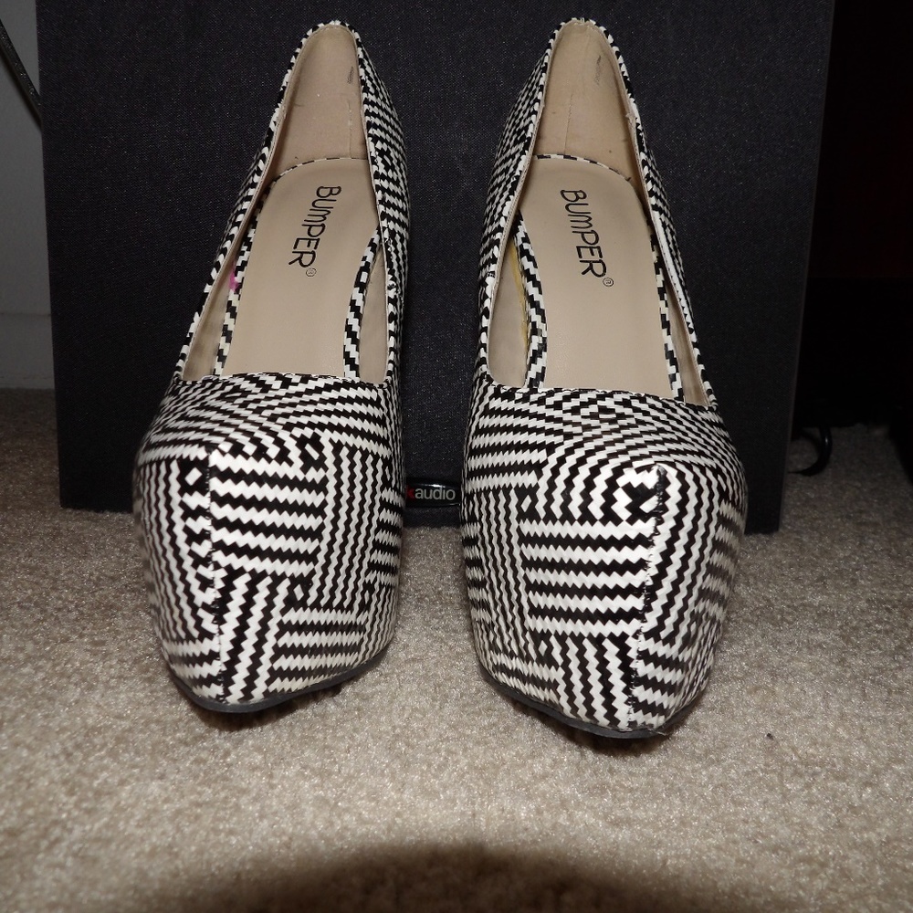 Bumper Elle Geometric Platform Stiletto Heel Pump